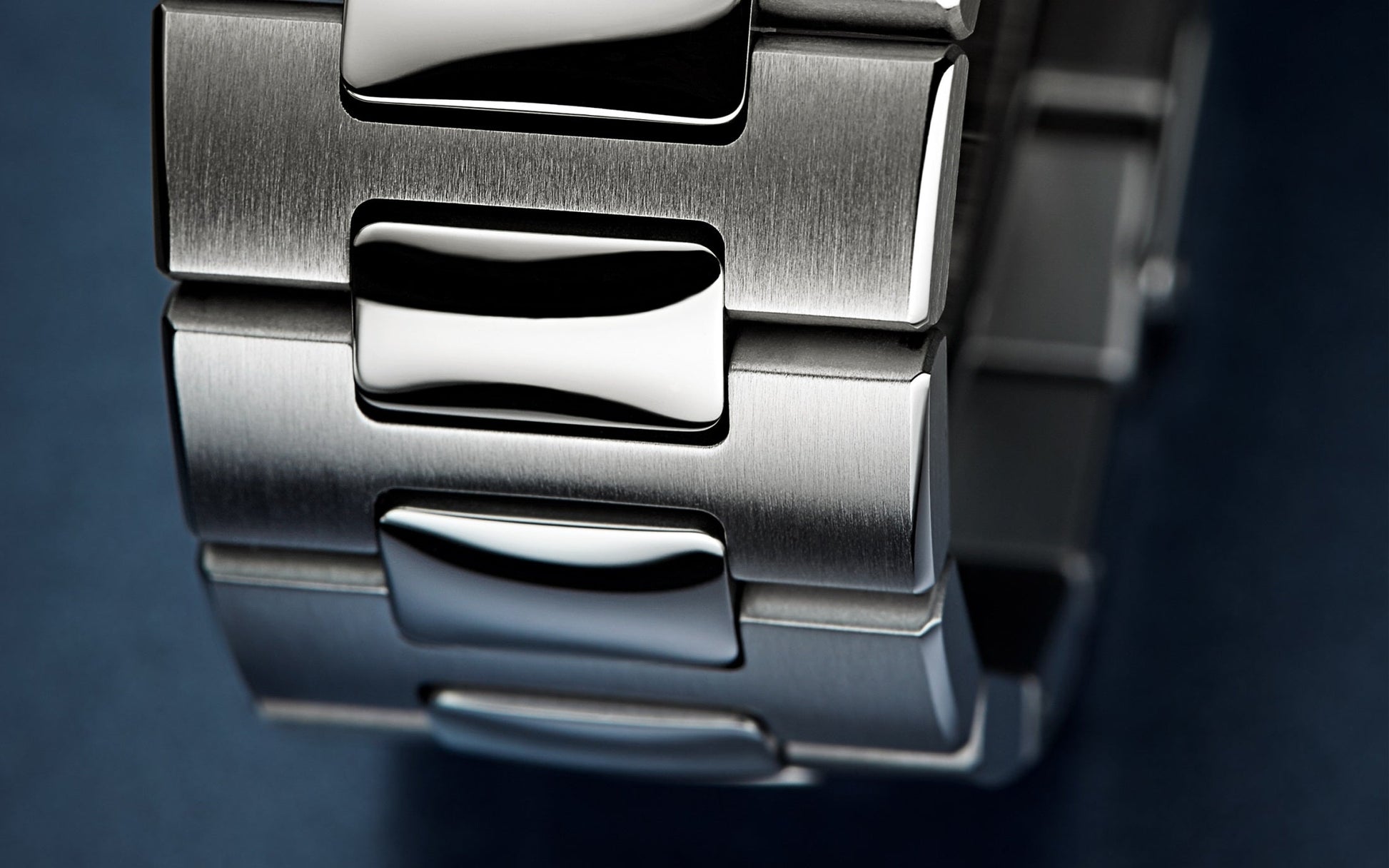 Patek Philippe | Nautilus Annual Calendar, Blue Dial