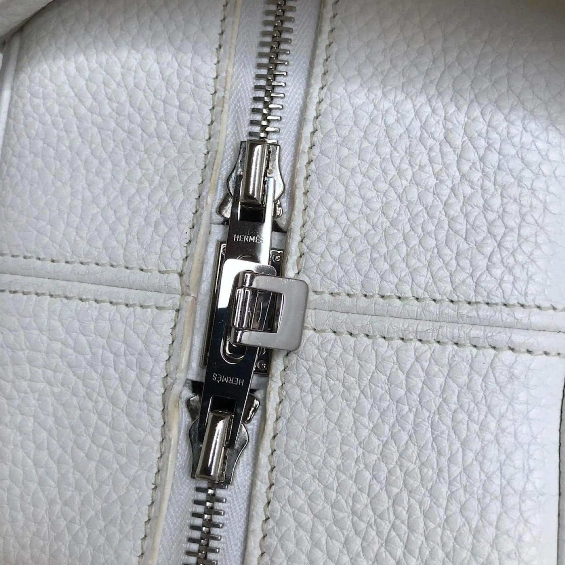 Hermès Bag | Victoria II 35 Fourre Tout White