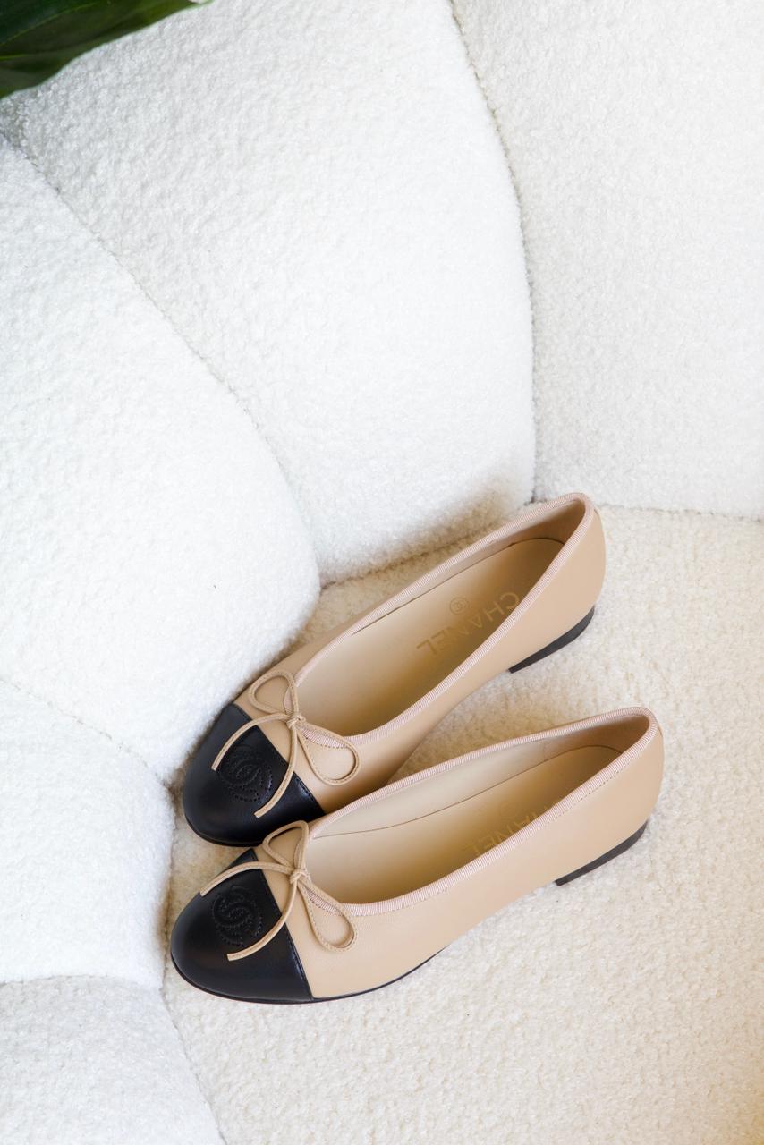Chanel Ballet flats   Lambskin  Beige & Black| Women's