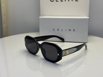 Celine Triomphe 04