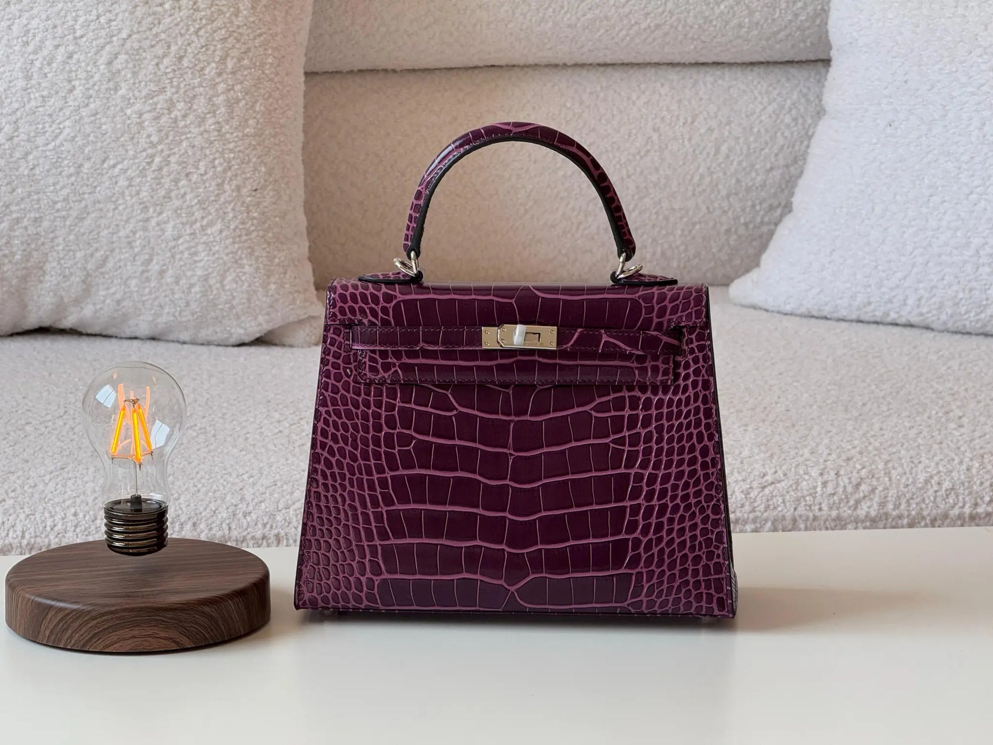 Hermès Bag | Kelly Handbag Made From Crocodile Mahroon Color