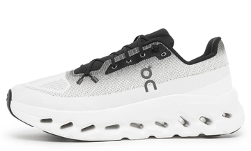 On Cloudtilt "Black/Ivory"